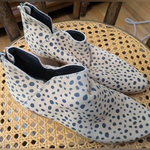 Dolce Vita Leopard Print calfskin booties  Sz 8.5